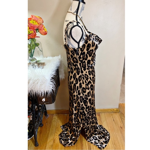 Leopard print stretch velvet Taylor dress woman’s size 6 new brown tan black - Picture 2 of 9